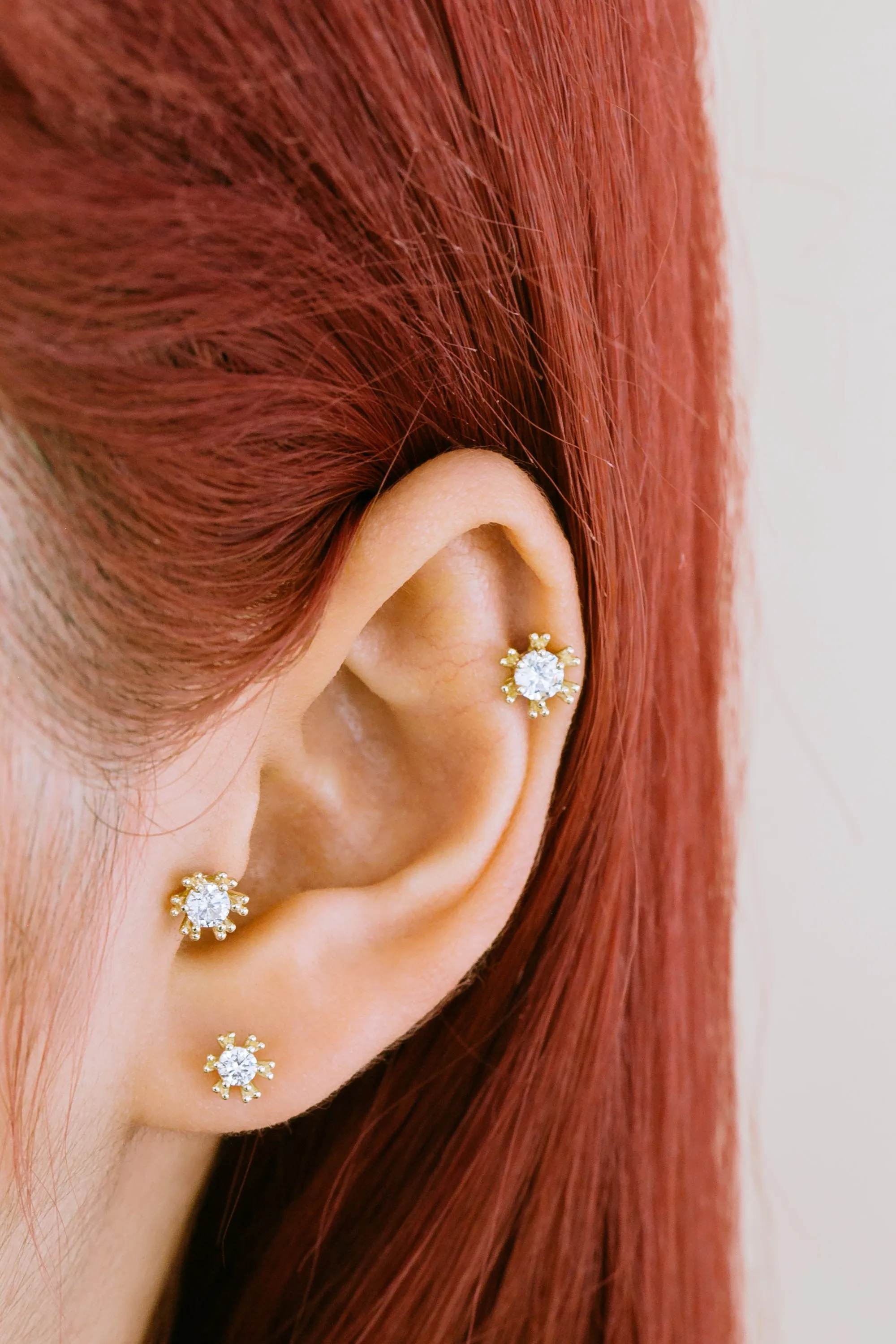 14K Real Gold Round Cz Flower Forward Helix Cartilage Tragus Inner Conch Ear Stud Post Internally Threaded Earring Labret