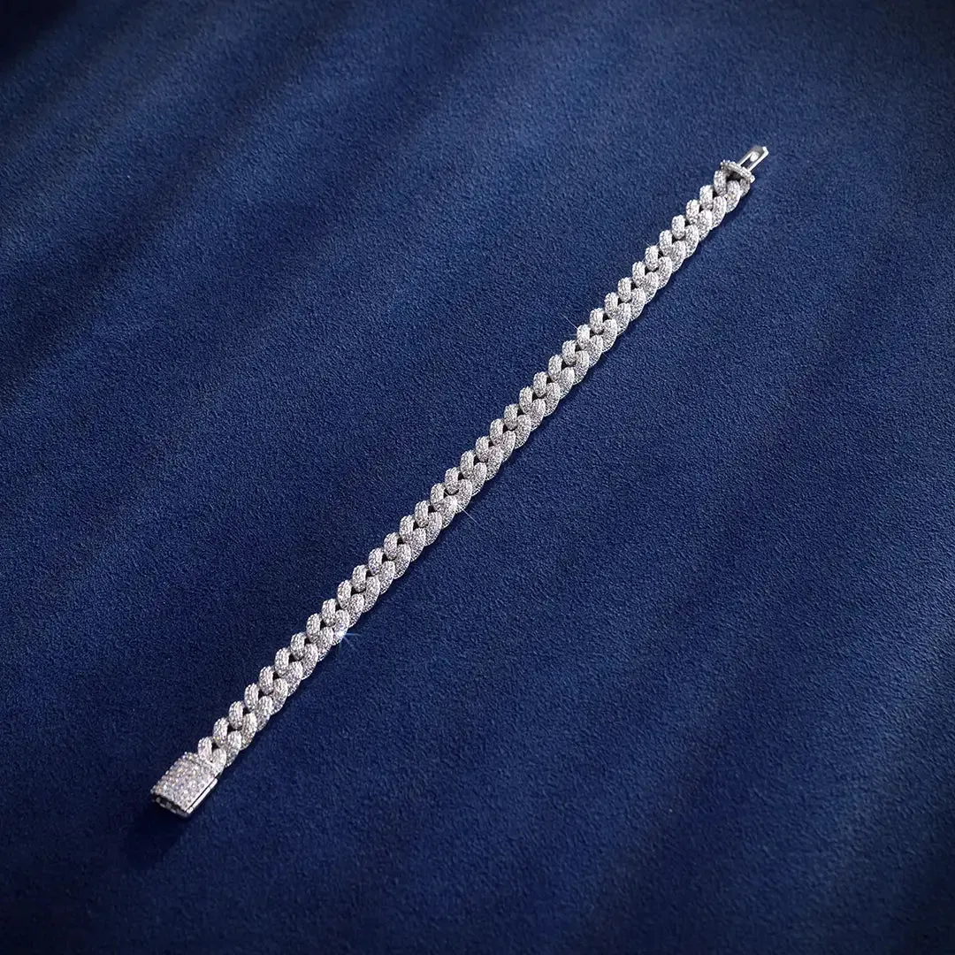 8MM CUBAN LINK BRACELET IN WHITE GOLD