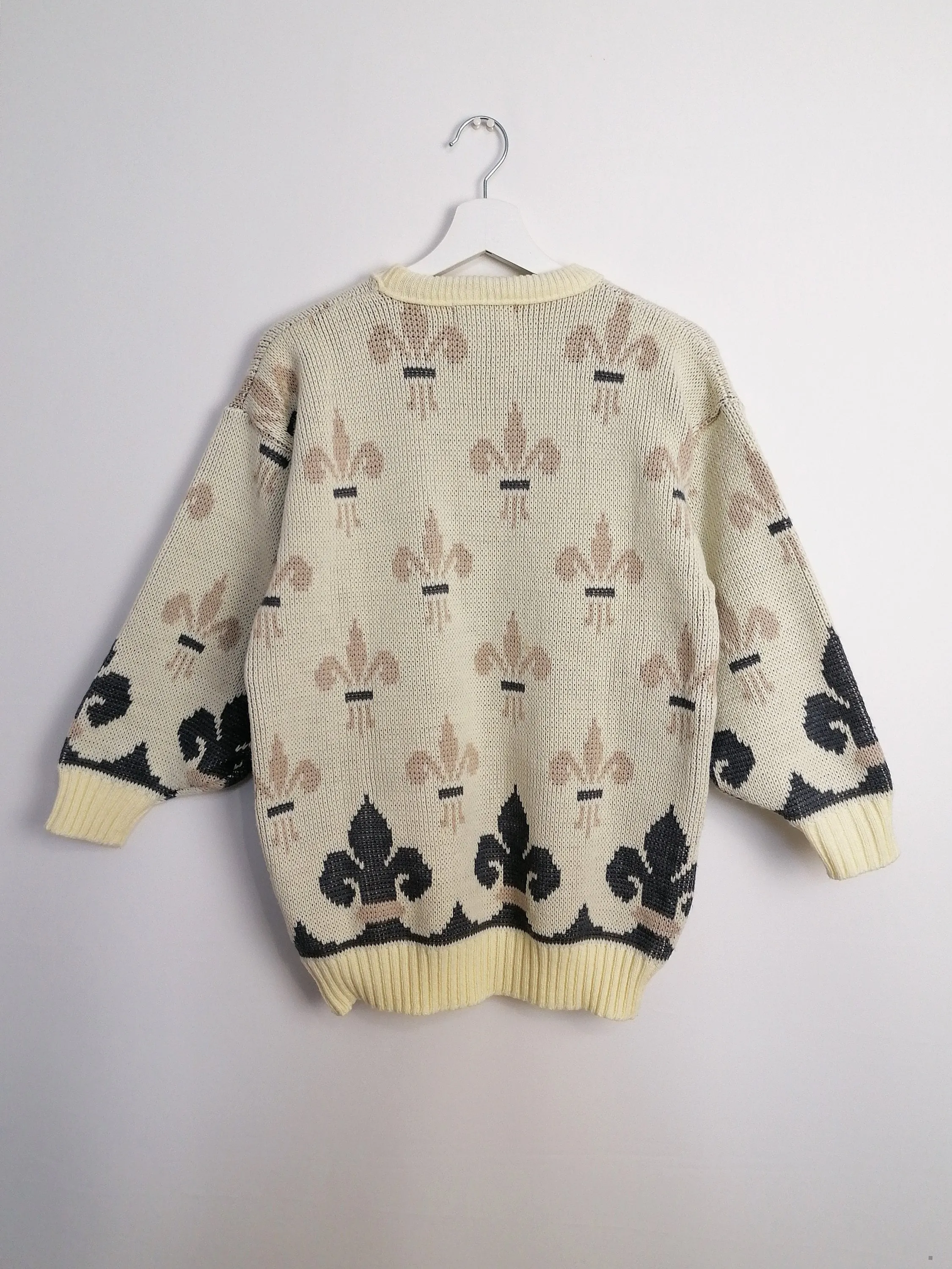 Chunky Knit Fleur-de-lis Pattern Jumper