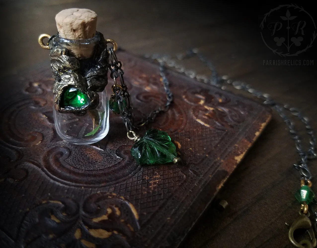 Heartbeat of the Forest ~ Vessel Amulet