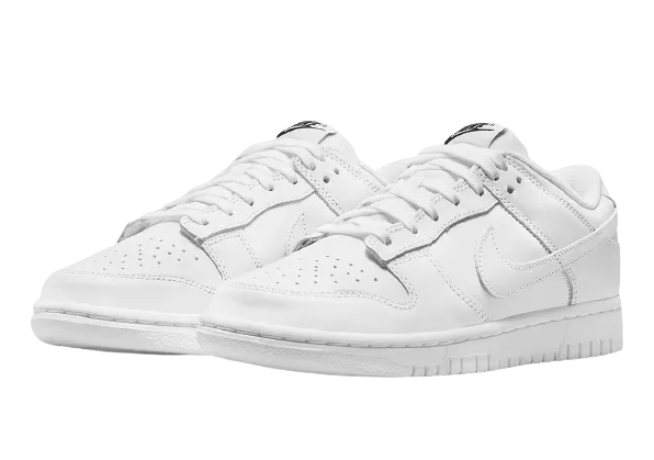 Nike Dunk Low Triple White (W)