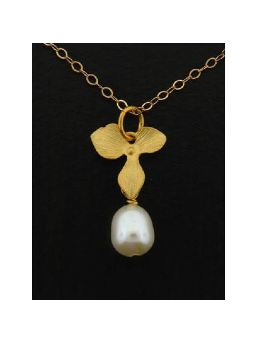 Pearl & Orchid Pendant Necklace