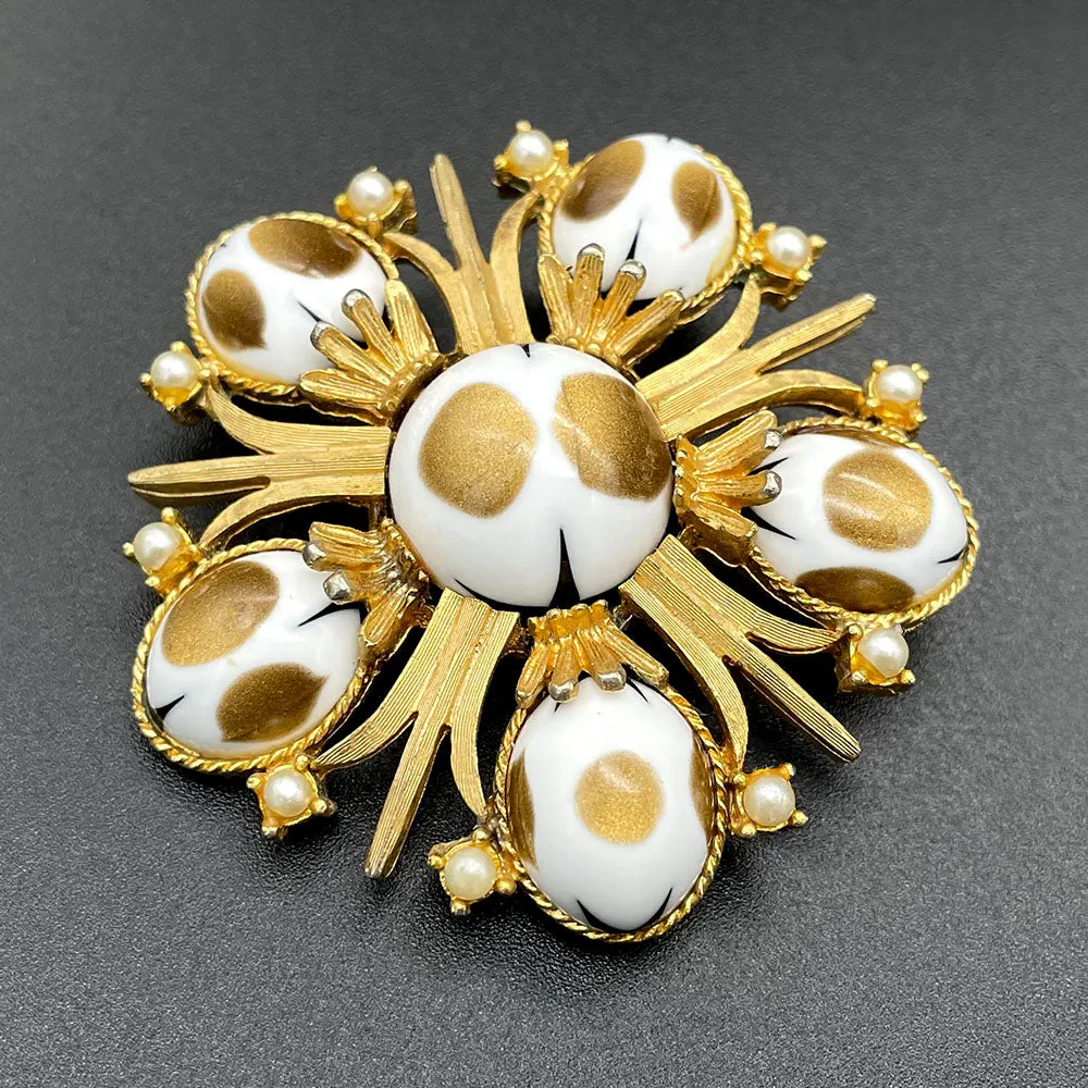 【USA輸入】 ヴィンテージ CATHE ホワイト フラワー カボション ブローチ/Vintage CATHE White Flower Cabochon Brooch