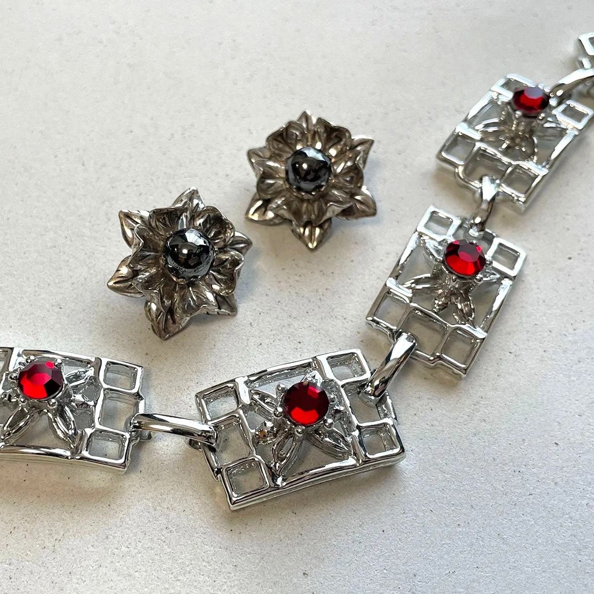 【USA輸入】ヴィンテージ スターリングシルバー フラワー カボション イヤリング/Vintage Sterling Flower Cabochon Clip On Earrings